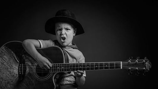 Мой сын Иван в образе юного гитариста... Спасибо Гарику Сукачеву))